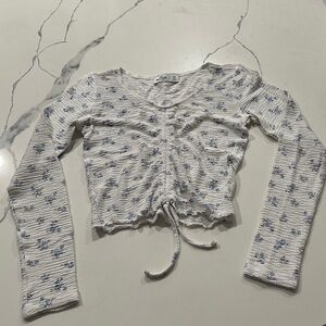 Hollister White and Blue Floral Kids Top